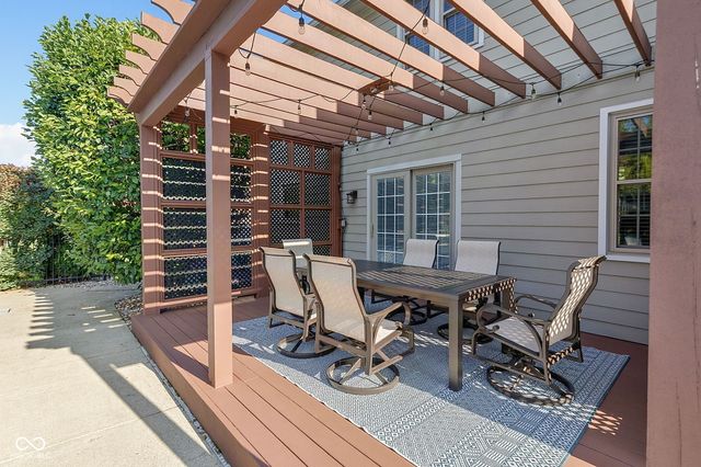 9981 Sugarleaf Place, Fishers, IN 46038