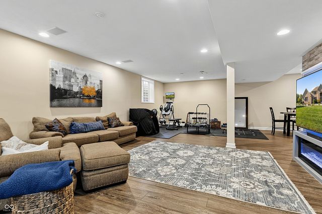 9981 Sugarleaf Place, Fishers, IN 46038