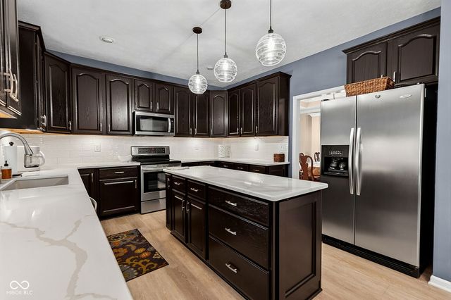 9981 Sugarleaf Place, Fishers, IN 46038