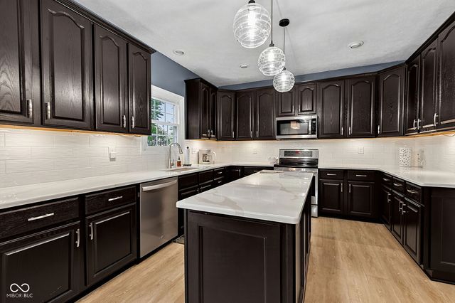 9981 Sugarleaf Place, Fishers, IN 46038