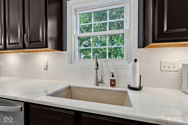 9981 Sugarleaf Place, Fishers, IN 46038