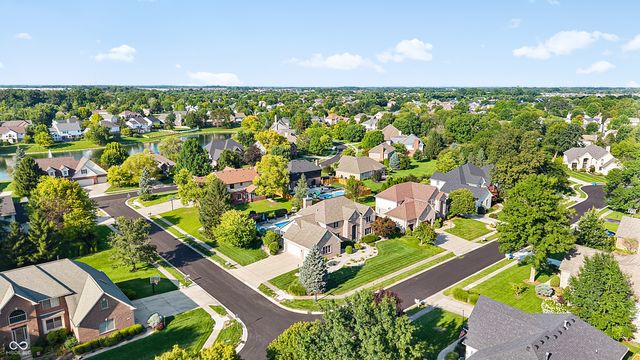 9981 Sugarleaf Place, Fishers, IN 46038