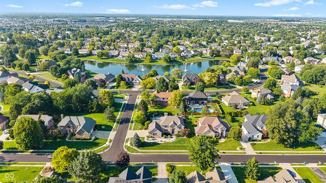 9981 Sugarleaf Place, Fishers, IN 46038