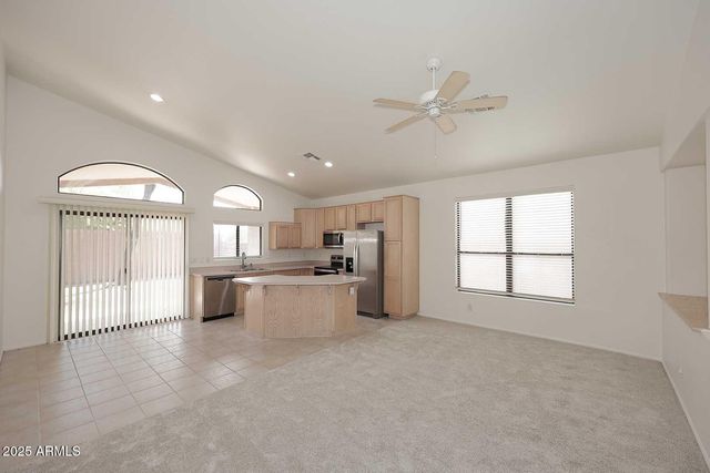 257 E ASHURST Drive, Phoenix, AZ 85048