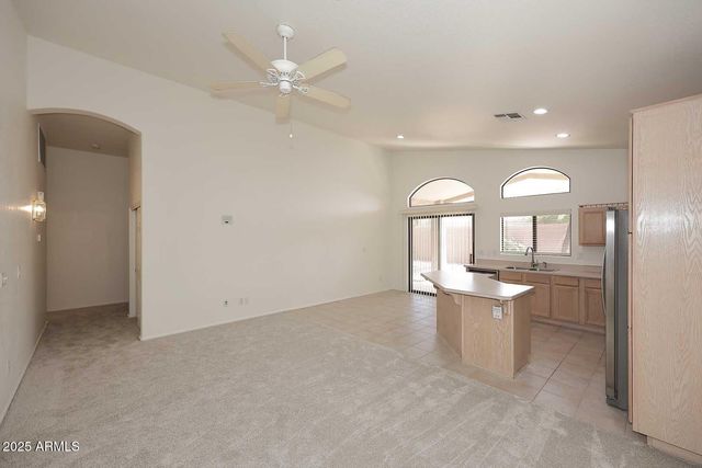 257 E ASHURST Drive, Phoenix, AZ 85048