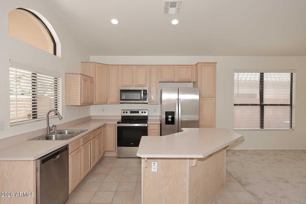 257 E ASHURST Drive, Phoenix, AZ 85048 — photo 2