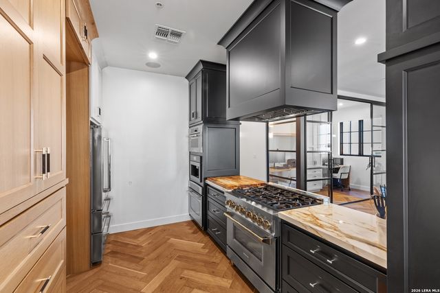 230 Dwyer Ave Unit 705, San Antonio, TX 78204