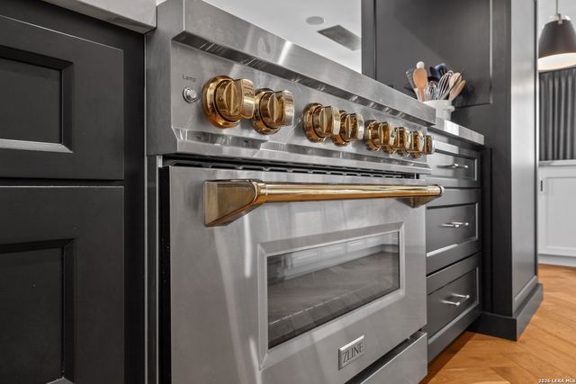 230 Dwyer Ave Unit 705, San Antonio, TX 78204