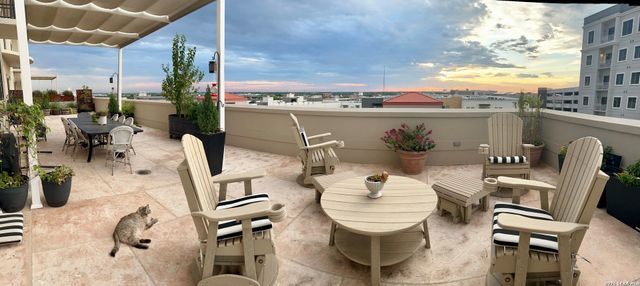 230 Dwyer Ave Unit 705, San Antonio, TX 78204