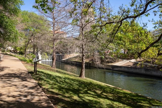 230 Dwyer Ave Unit 705, San Antonio, TX 78204