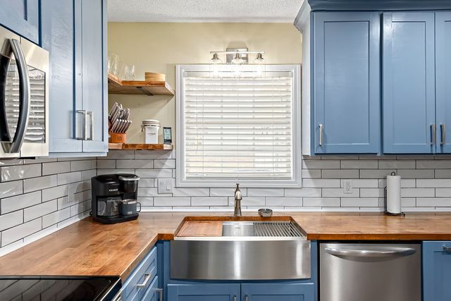 1638 Goose Hollow Rd, Geneva, AL 36340