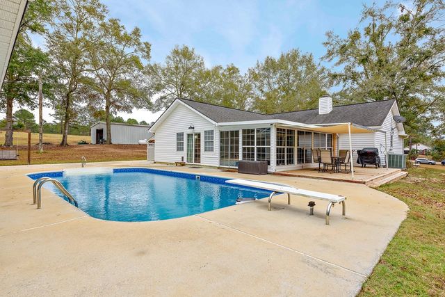 1638 Goose Hollow Rd, Geneva, AL 36340