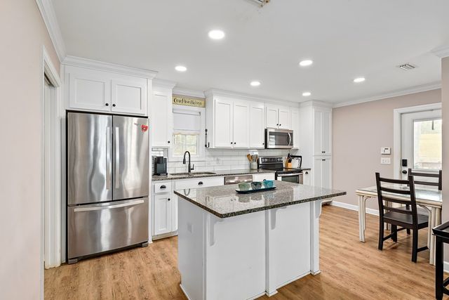 1638 Goose Hollow Rd, Geneva, AL 36340