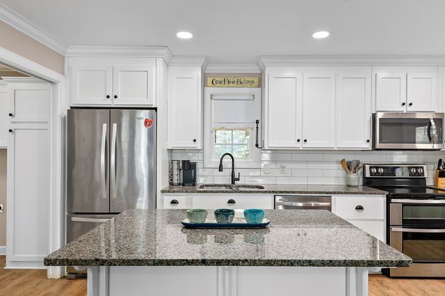 1638 Goose Hollow Rd, Geneva, AL 36340