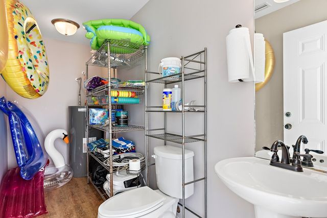 1638 Goose Hollow Rd, Geneva, AL 36340