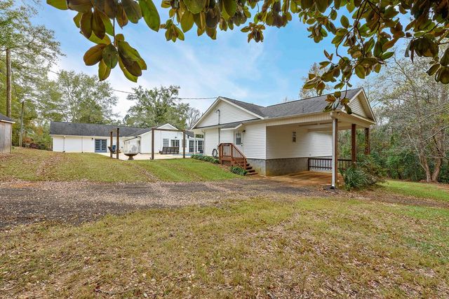 1638 Goose Hollow Rd, Geneva, AL 36340