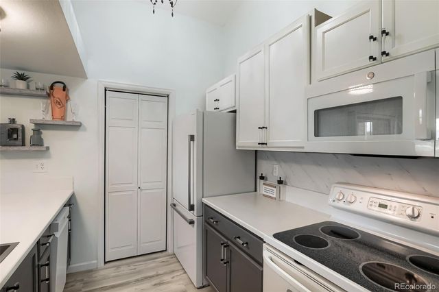 4292 S Salida Way 11, Aurora, CO 80013