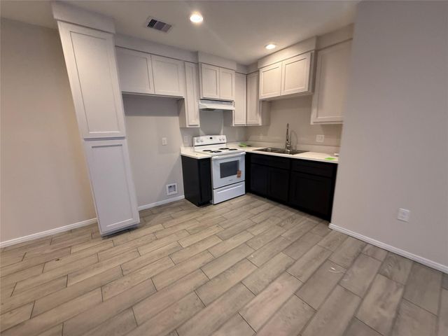 5530 Hillman Street, Houston, TX 77023