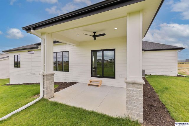 20126 U Street, Omaha, NE 68135