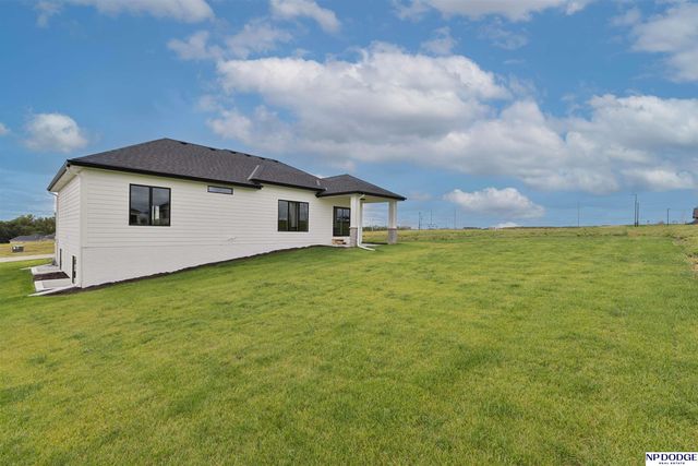 20126 U Street, Omaha, NE 68135