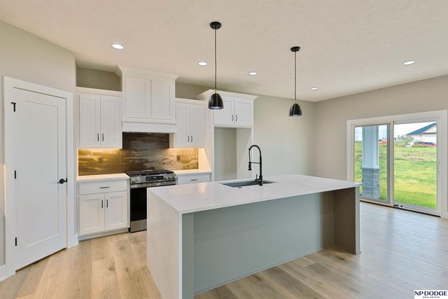 20126 U Street, Omaha, NE 68135