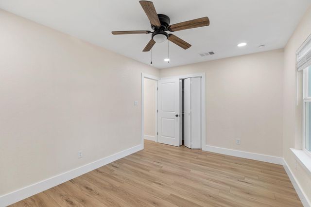 10808 Ridgeway ST, Jonestown, TX 78645