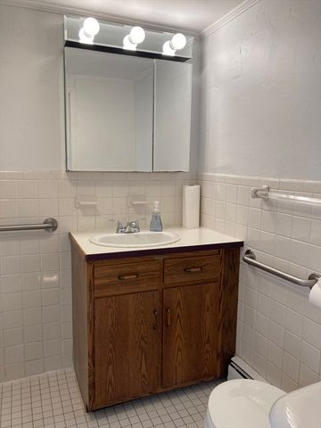 6 Maple Ave A, Scituate, MA 02066