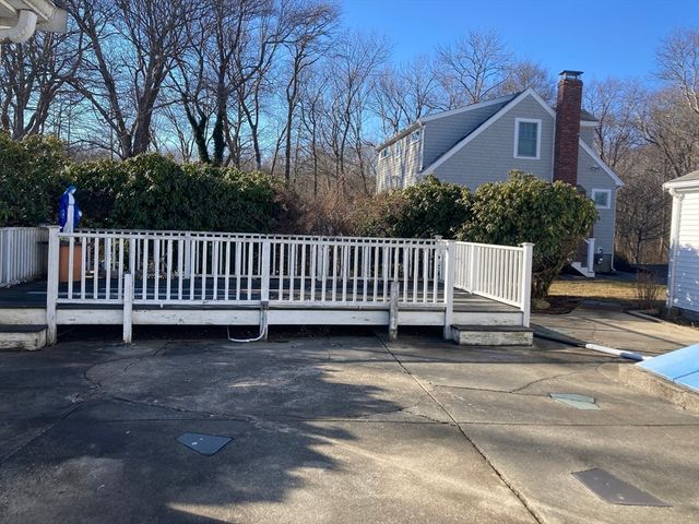 6 Maple Ave A, Scituate, MA 02066