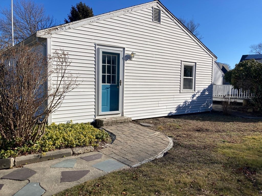 6 Maple Ave A, Scituate, MA 02066