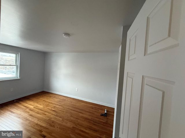 870 HILTON DR, Lancaster, PA 17603