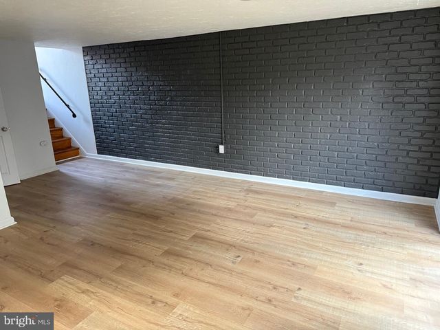 870 HILTON DR, Lancaster, PA 17603