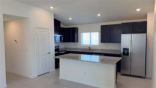 2905 LAVANDA DR, Haines City, FL 33844