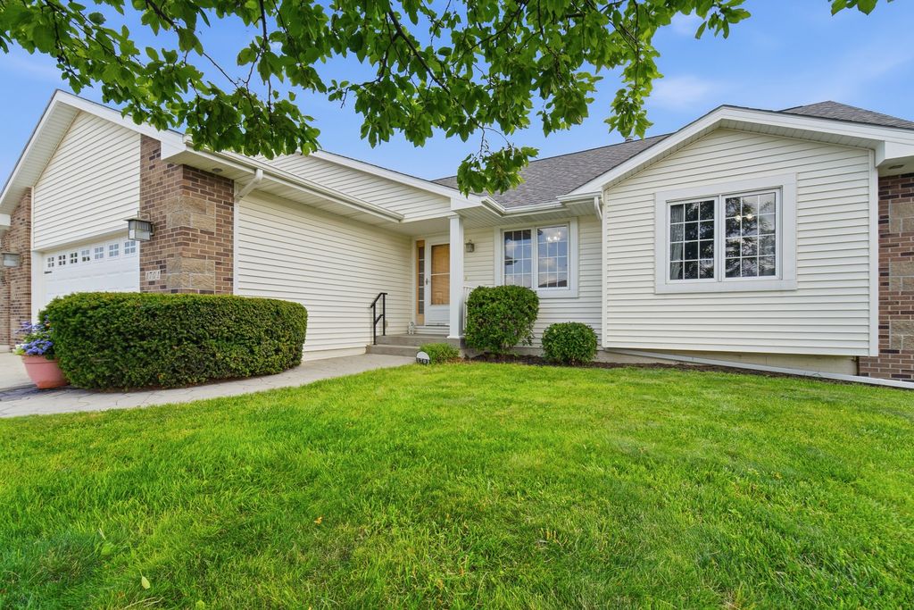 1701 NW Calista Street, Grimes, IA 50111
