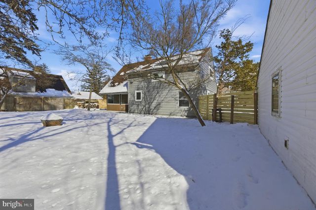 8004 GLADSTONE RD, Glenside, PA 19038