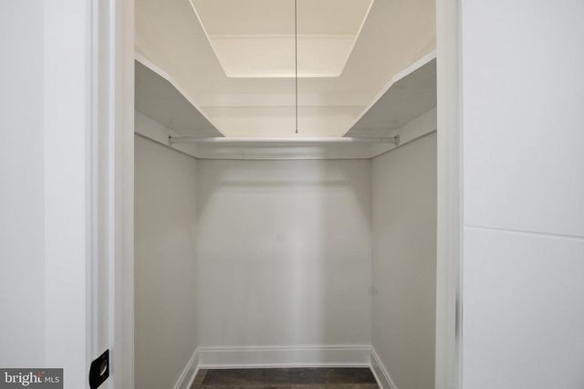 8004 GLADSTONE RD, Glenside, PA 19038