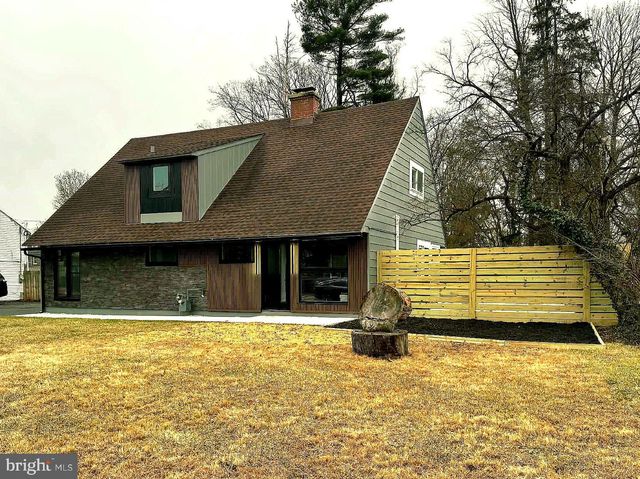 8004 GLADSTONE RD, Glenside, PA 19038