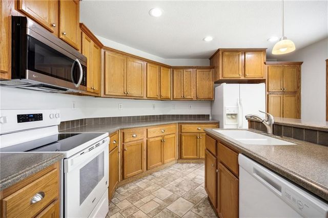 13520 S Sam Moore Road, Lone Jack, MO 64070