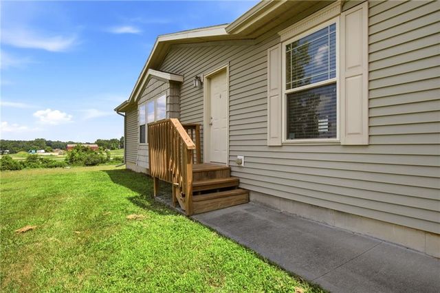 13520 S Sam Moore Road, Lone Jack, MO 64070