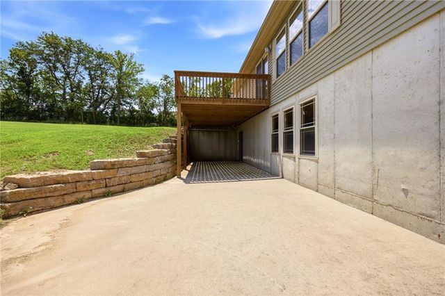 13520 S Sam Moore Road, Lone Jack, MO 64070