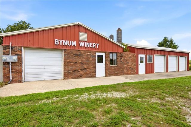 13520 S Sam Moore Road, Lone Jack, MO 64070