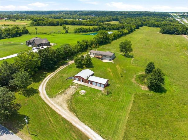 13520 S Sam Moore Road, Lone Jack, MO 64070
