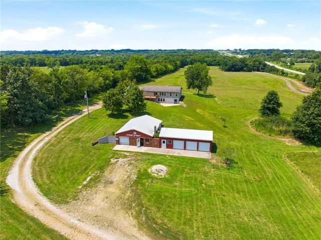 13520 S Sam Moore Road, Lone Jack, MO 64070