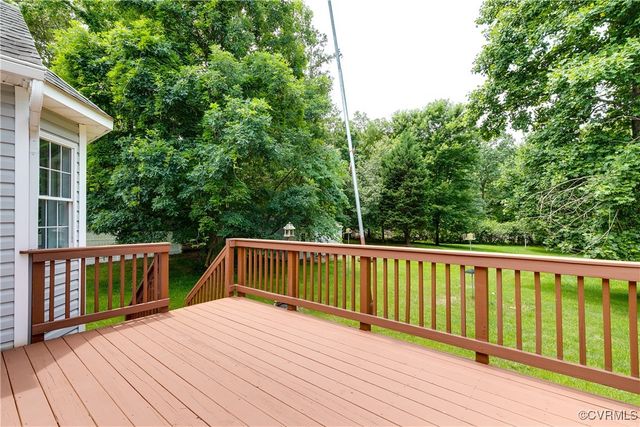 12812 Winfree St, Chester, VA 23831