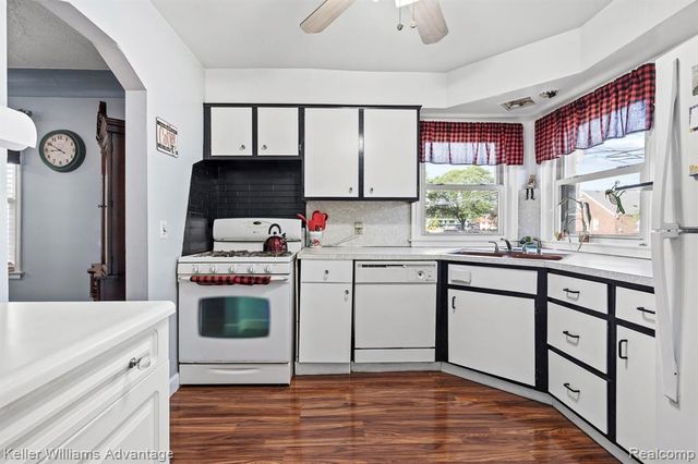 14741 Dasher Avenue, Allen Park, MI 48101