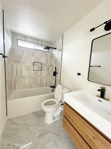 17414 Dairyview, Huntington Beach, CA 92647