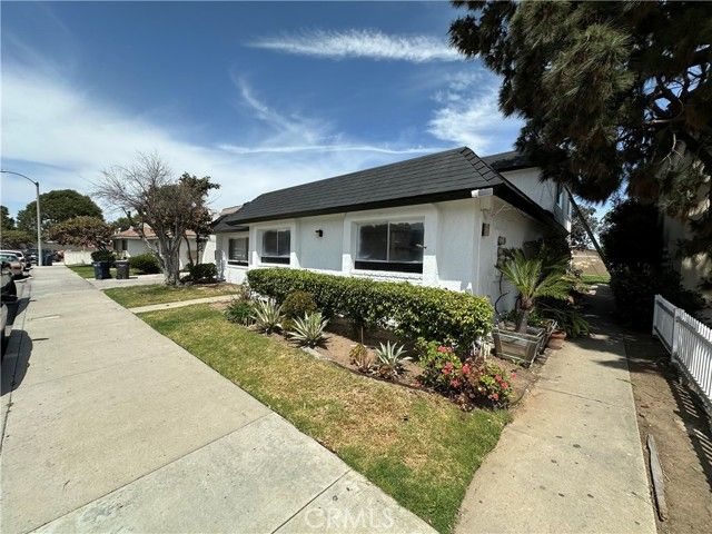 17414 Dairyview, Huntington Beach, CA 92647
