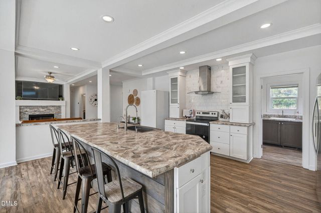 230 Spring View Lane, Pittsboro, NC 27312