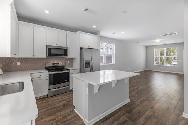 1226 Hope Village Way, Hermitage, TN 37076