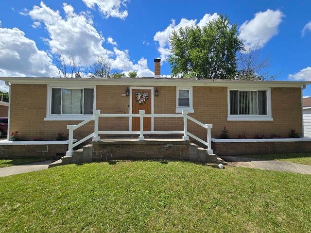 549 Pioneer Trail, Saginaw, MI 48604