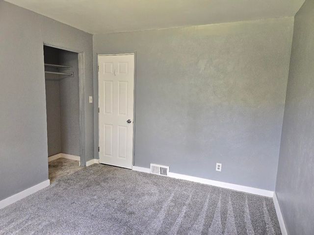 549 Pioneer Trail, Saginaw, MI 48604